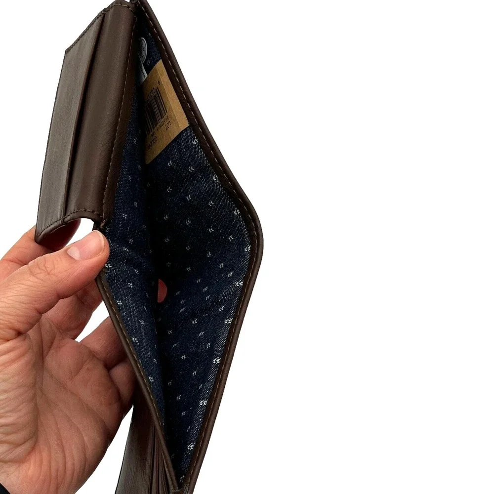 Levis‎ Men's Bifold Wallet Identity Theft Protection RFID-Blocking Brown